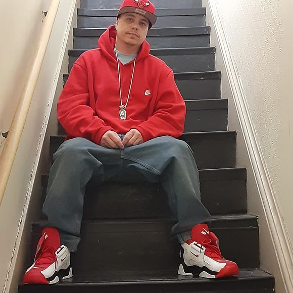 Meet your Posher, Mark - Picture 1 of 1